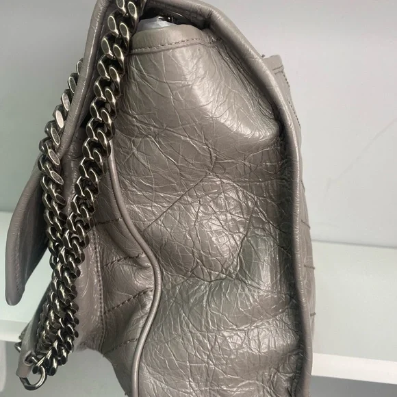 Yves Saint Laurent Niki Gray Quilted Leather Shoulder Bag - Picture 4 of 12